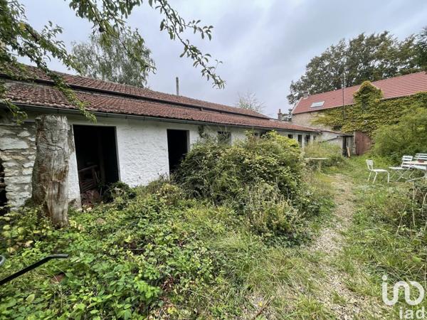 Immeuble de 278 m² à MALESHERBES (45330)