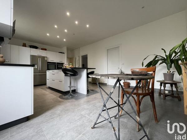 Immeuble de 278 m² à MALESHERBES (45330)