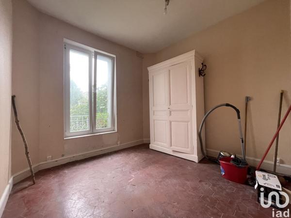 Immeuble de 278 m² à MALESHERBES (45330)