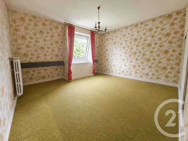 Maison à vendre  7 pièces - 146,39 m 2   ST MAUR DES FOSSES  - 94