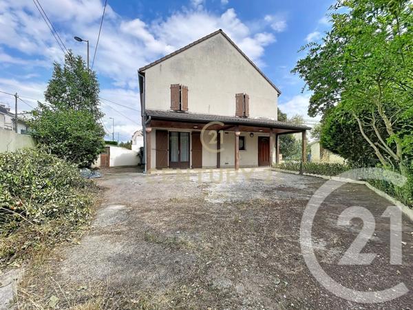 Maison à vendre  7 pièces - 146,39 m 2   ST MAUR DES FOSSES  - 94