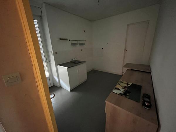 Immeuble Evron 7 pièce(s) 153.8 m2