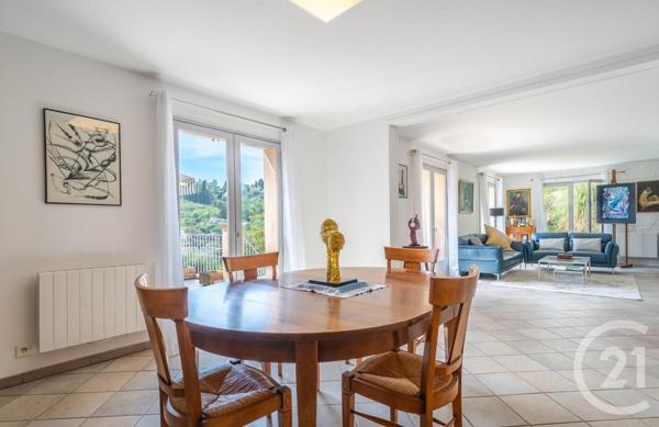 Maison à vendre  5 pièces - 130,30 m2 ST PAUL DE VENCE - 06