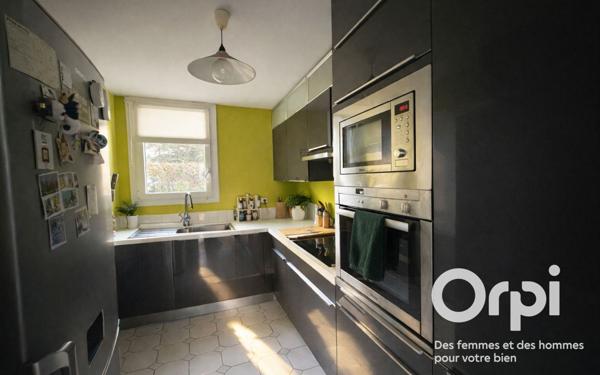 Maison à vendre    6 pièces •  Voisins-le-Bretonneux