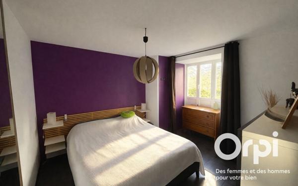 Maison à vendre    6 pièces •  Voisins-le-Bretonneux