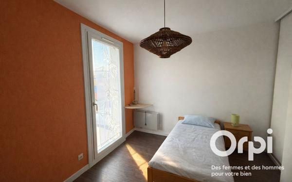 Maison à vendre    6 pièces •  Voisins-le-Bretonneux