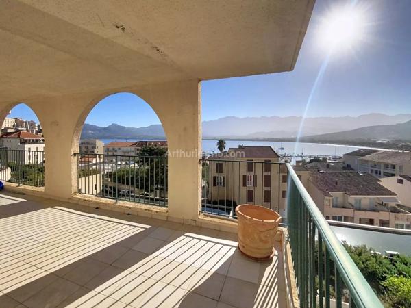 Vente Appartement 4 pièces 88 m2 à Calvi