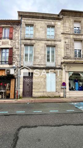 Maison de ville 8 pieces, 5 chambres, 289 m2