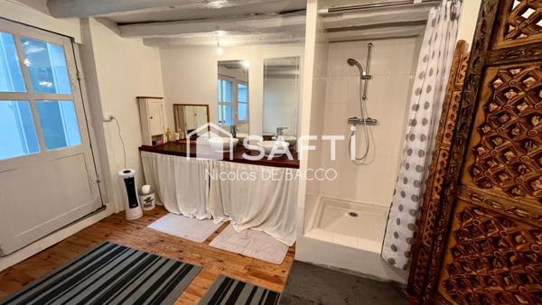 Maison de ville 8 pieces, 5 chambres, 289 m2