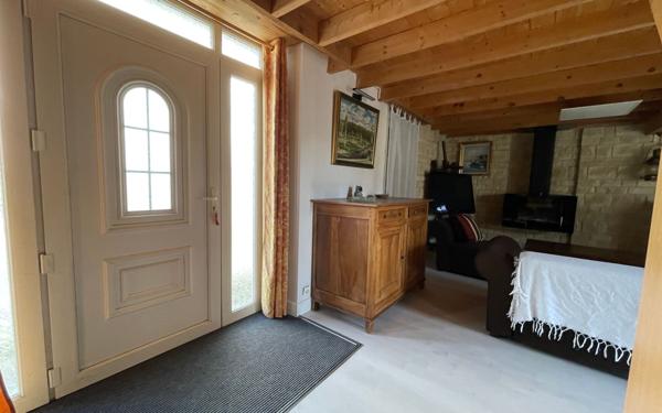 Maison à vendre    6 pièces •  Port-des-Barques