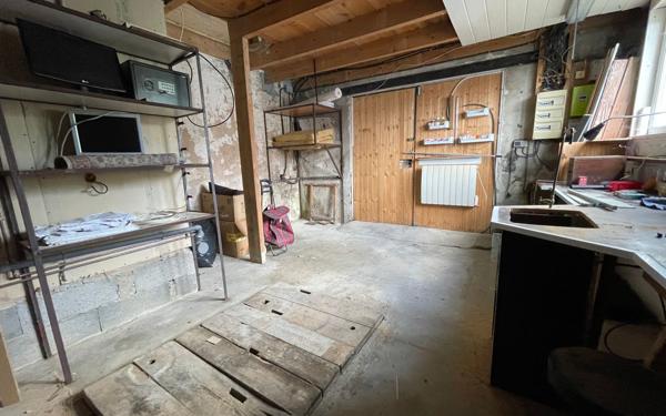 Maison à vendre    6 pièces •  Port-des-Barques