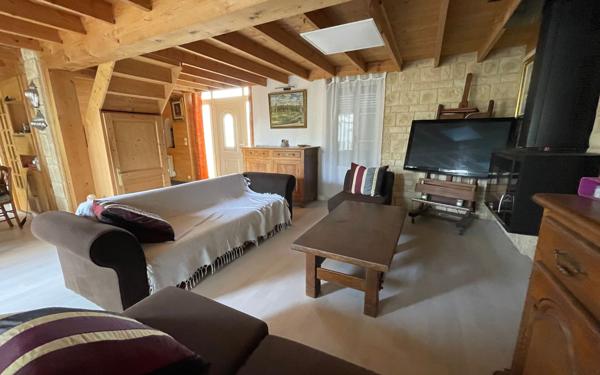 Maison à vendre    6 pièces •  Port-des-Barques