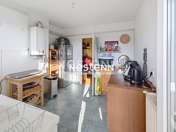 À vendre Appartement lumineux de 3 pièces 81 m² avec garage et parking basse ville