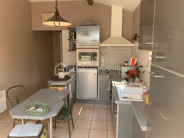 Maison en pierre de 240 m²