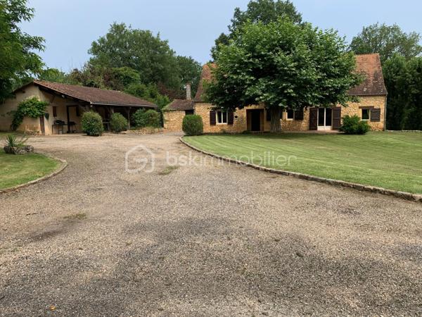 Maison en pierre de 240 m²