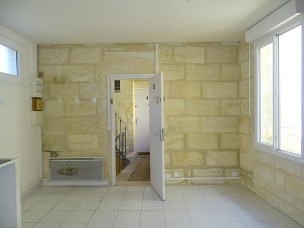 A VENDRE IMMEUBLE DE 3 APPARTEMENTS - SECTEUR BORDEAUX CAPUCINS / NANSOUTY , Bordeaux A VENDRE IMMEUBLE DE 3 APPARTEMENTS - SECTEUR BORDEAUX CAPUCINS / NANSOUTY , Bordeaux