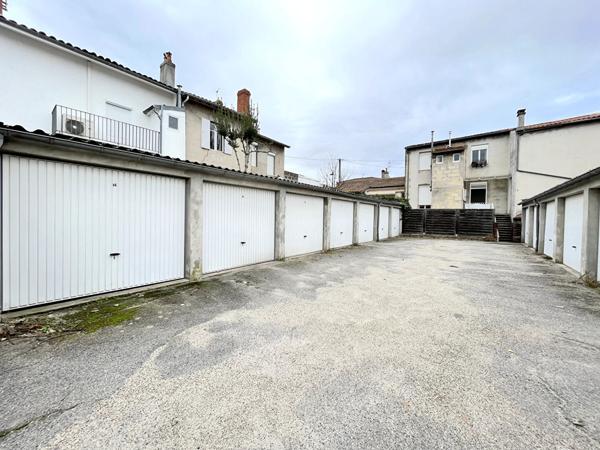 A VENDRE GARAGES INDIVIDUELS - BORDEAUX BARRIERE DE TOULOUSE , Bordeaux A VENDRE GARAGES INDIVIDUELS - BORDEAUX BARRIERE DE TOULOUSE , Bordeaux