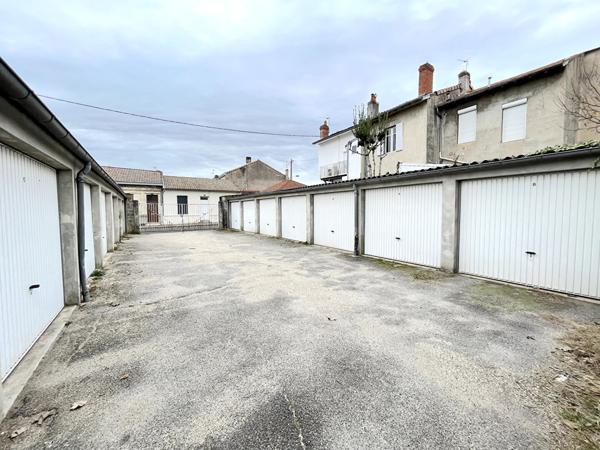 A VENDRE GARAGES INDIVIDUELS - BORDEAUX BARRIERE DE TOULOUSE , Bordeaux A VENDRE GARAGES INDIVIDUELS - BORDEAUX BARRIERE DE TOULOUSE , Bordeaux