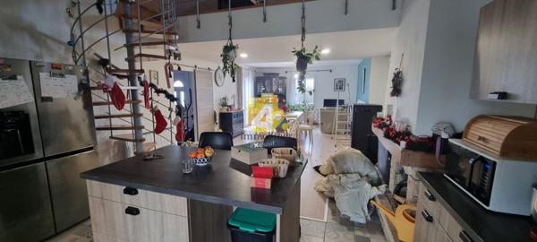 Maison - 7 pièces - 142 m²