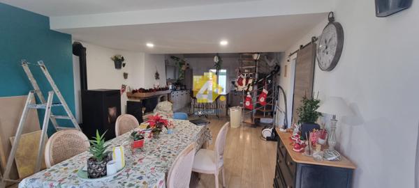 Maison - 7 pièces - 142 m²