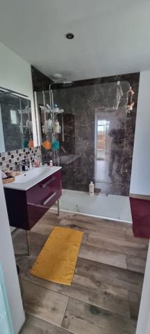 Maison - 7 pièces - 142 m²