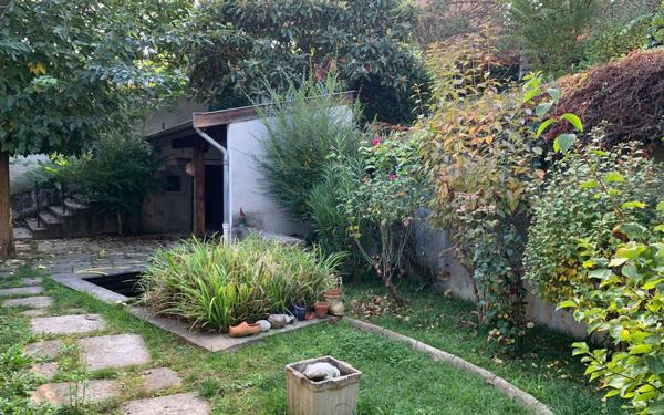 Maison à vendre    6 pièces • 174 m2 Collonges-au-Mont-d'Or