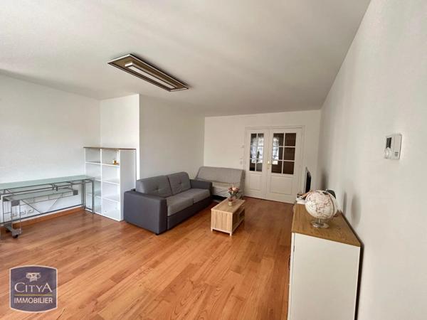 Appartement à louer 2 pièces 63.54m²