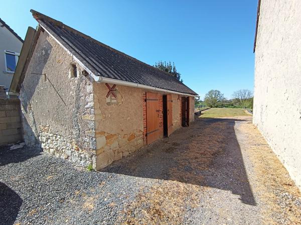 Maison de village rénovée – 4 chambres + grange aménageable – Proche Montmorillon