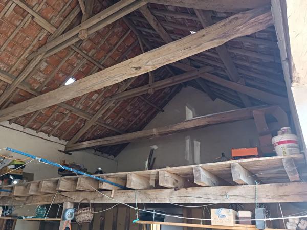 Maison de village rénovée – 4 chambres + grange aménageable – Proche Montmorillon