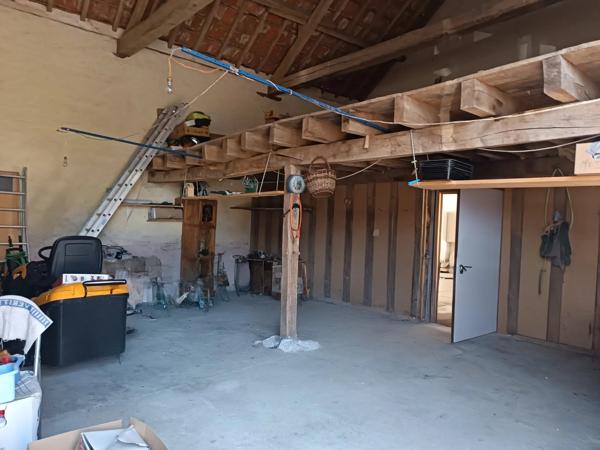 Maison de village rénovée – 4 chambres + grange aménageable – Proche Montmorillon