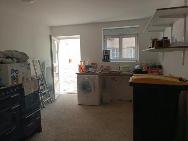Maison de village rénovée – 4 chambres + grange aménageable – Proche Montmorillon
