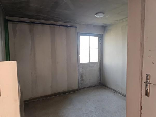 Maison de village rénovée – 4 chambres + grange aménageable – Proche Montmorillon
