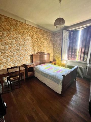 Maison Yzeure 6 pièce(s) 163 m2