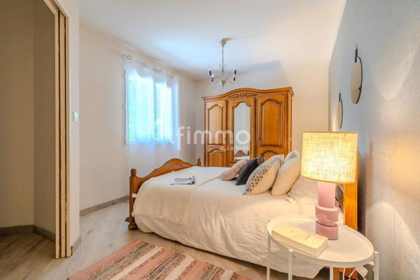 Maison de 134 m² sur une parcelle de 1,7 hectares.