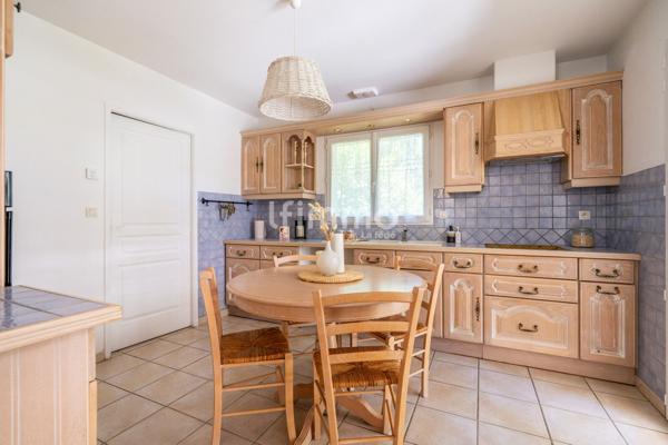 Maison de 134 m² sur une parcelle de 1,7 hectares.