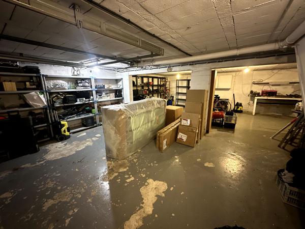 MAISON 5 PIÈCES DE PLAIN-PIED AVEC SOUS-SOL TOTAL