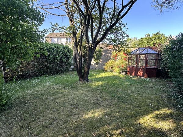 MAISON 5 PIÈCES DE PLAIN-PIED AVEC SOUS-SOL TOTAL