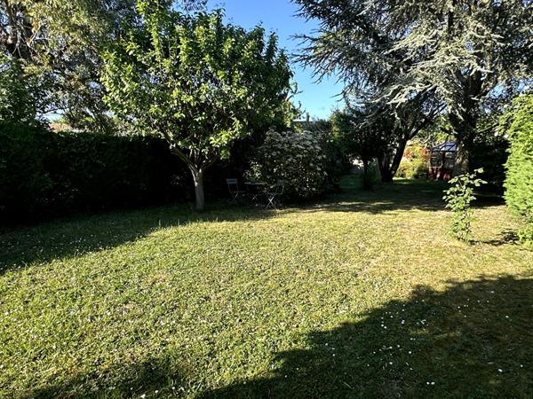 MAISON 5 PIÈCES DE PLAIN-PIED AVEC SOUS-SOL TOTAL