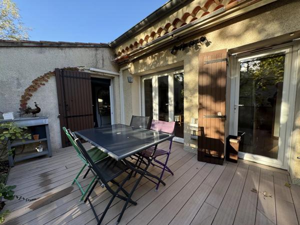 Appartement avec parking et terrasse dans une résidence sécurisée, à proximité du centre-ville d'Aix-en-Provence