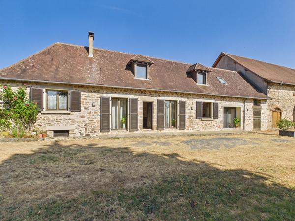 Propriété équestre avec 5 chambres, excellentes écuries et 19.5ha
