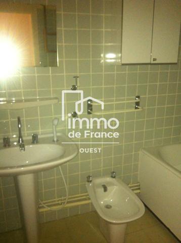 A LOUER  PENTAGONE QUARTIER  Hôtel du département Appartement La Roche Sur Yon 2 pièce(s) 50.94 m2