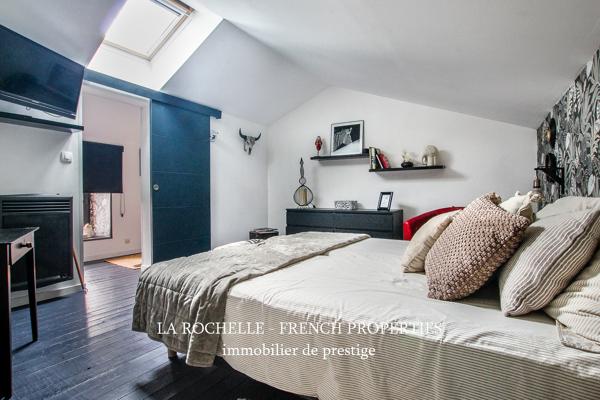 Maison de caractère de 190 m² avec piscine, dépendances et activité d'hôte — Marais Poitevin