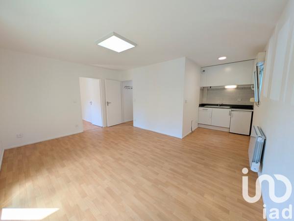 Location appartement 2 pièces 38 m² Saint-Julien-lès-Metz