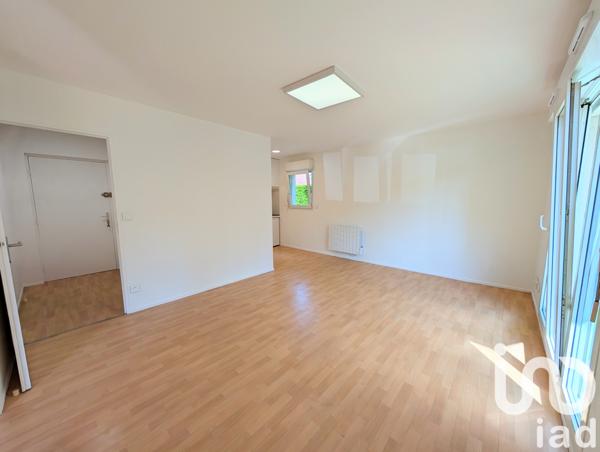 Location appartement 2 pièces 38 m² Saint-Julien-lès-Metz
