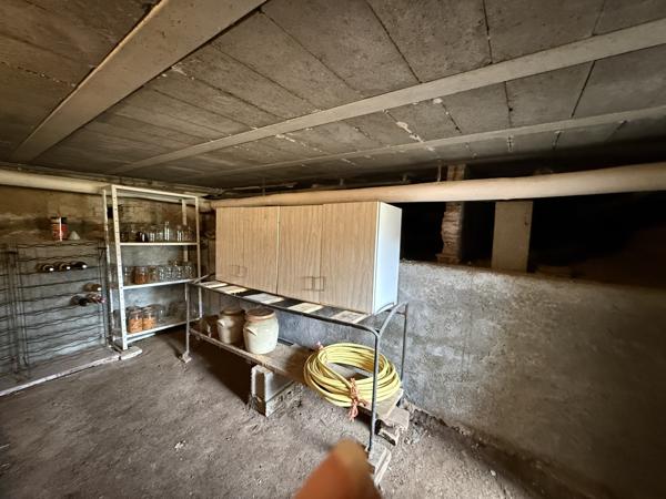 Charmante maison avec jardin et dépendances – Beau potentiel