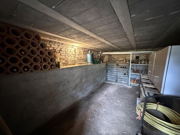 Charmante maison avec jardin et dépendances – Beau potentiel