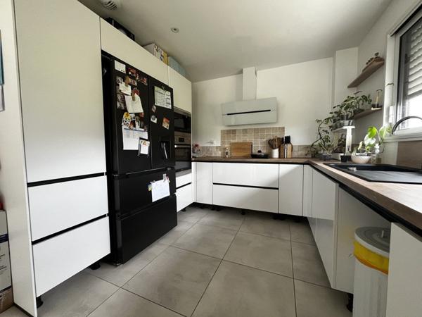 Maison à louer 900 € CC Pont-de-Buis-lès-Quimerch 4 p 108 m² DPE B