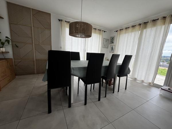 Maison à louer 900 € CC Pont-de-Buis-lès-Quimerch 4 p 108 m² DPE B