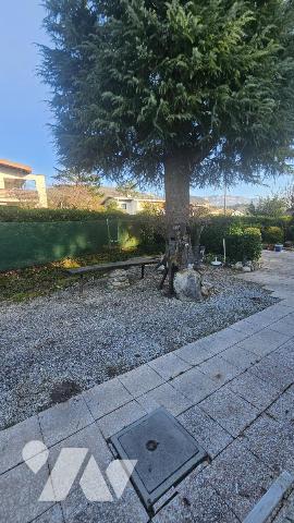 BRISON SAINT INNOCENT, maison individuelle plain pied de 75.7m2 sur 1079 m2 de terrain plat