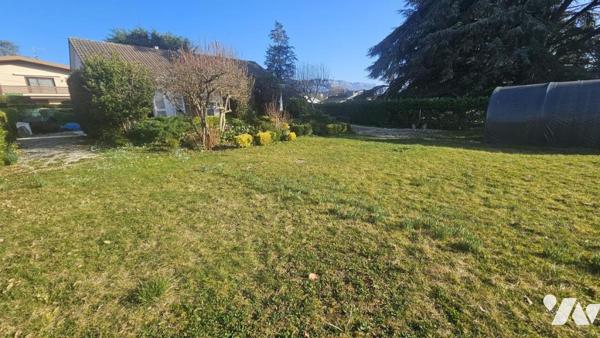 BRISON SAINT INNOCENT, maison individuelle plain pied de 75.7m2 sur 1079 m2 de terrain plat